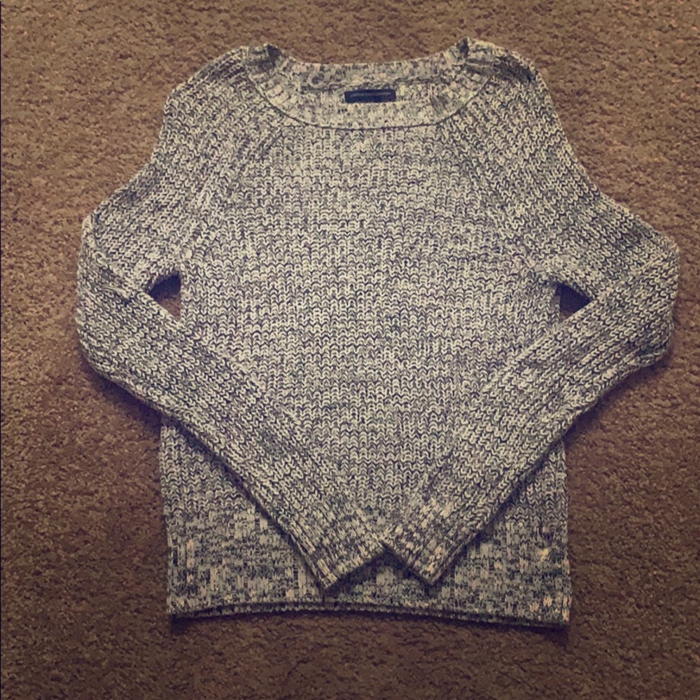 Black/white knitted sweater